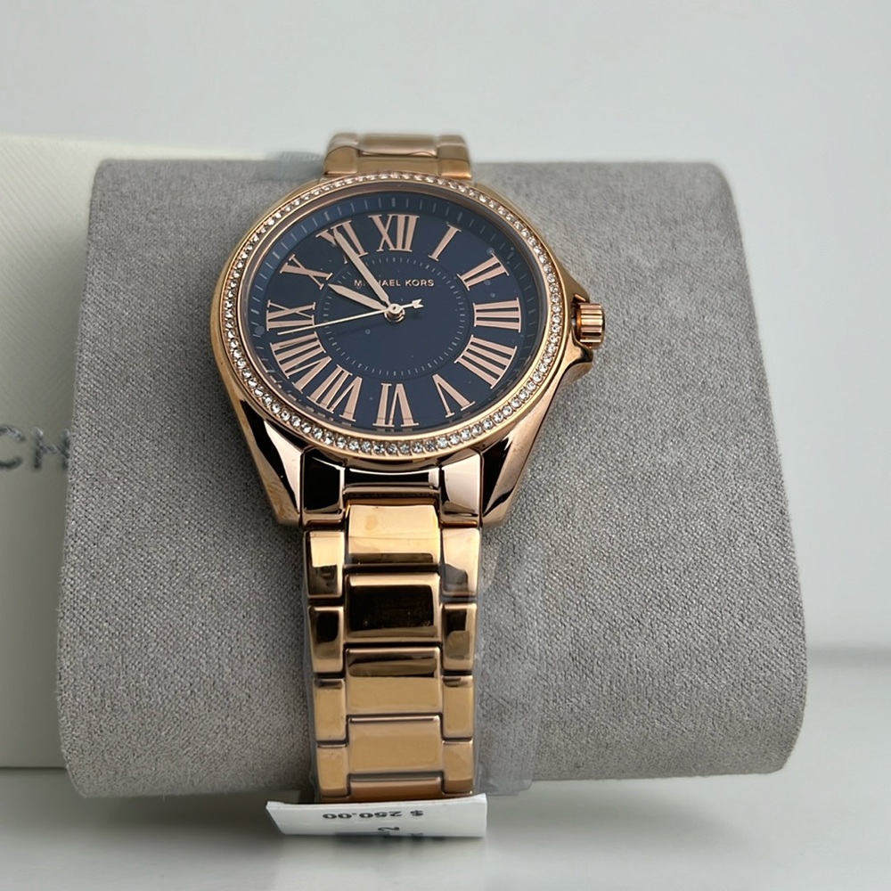 NWT Michael Kors Watch - Picture 4 of 8